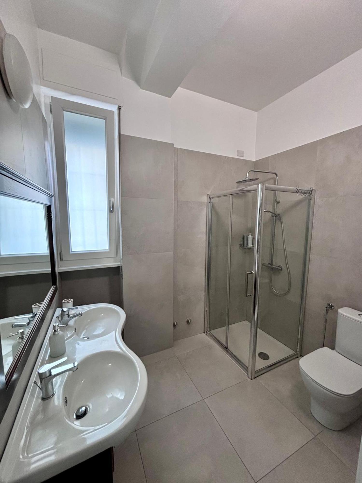 Bilocale In Bande Nere-Metro Rossa Duomo Apartment Milan Bagian luar foto